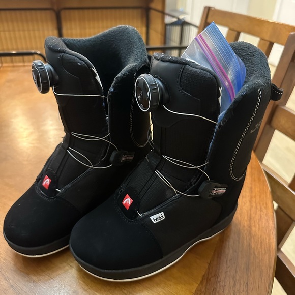 Head Black Snowboard Boots with BOA Lacing - Picture 1 of 3